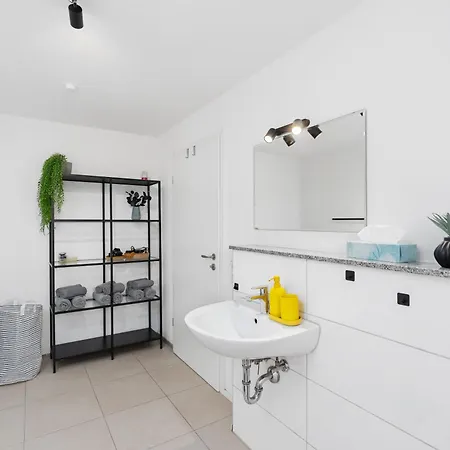 Seeschilf Apartments In Friedrichshafen Room photo