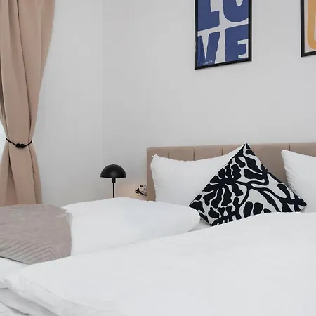 Seeschilf Apartments In Friedrichshafen Room photo